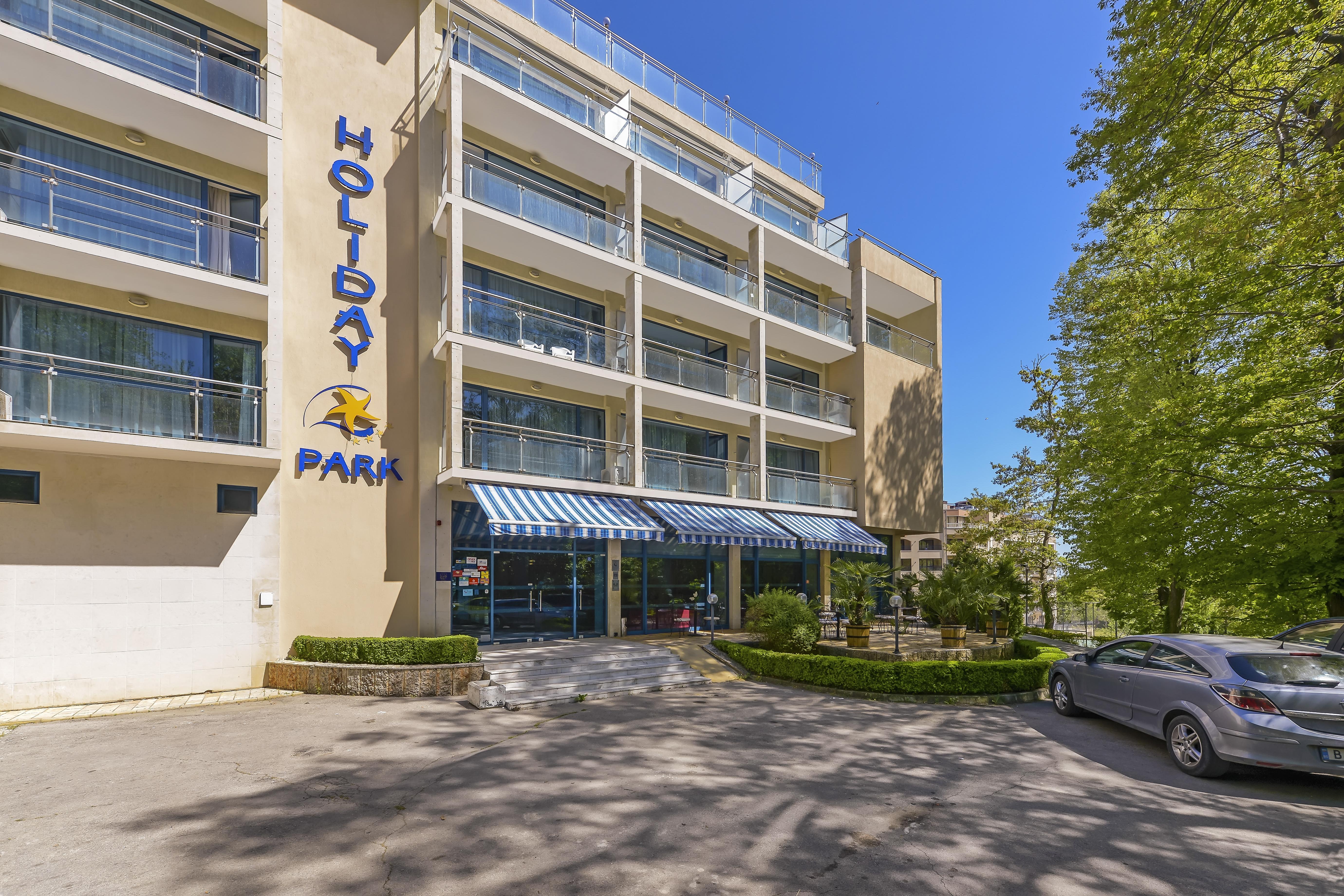 Bsa Holiday Park Hotel Golden Sands Exterior photo