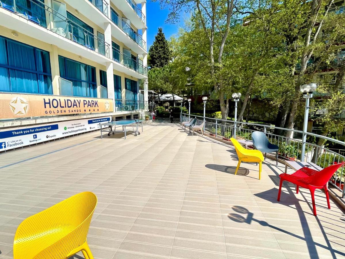 Bsa Holiday Park Hotel Golden Sands Exterior photo
