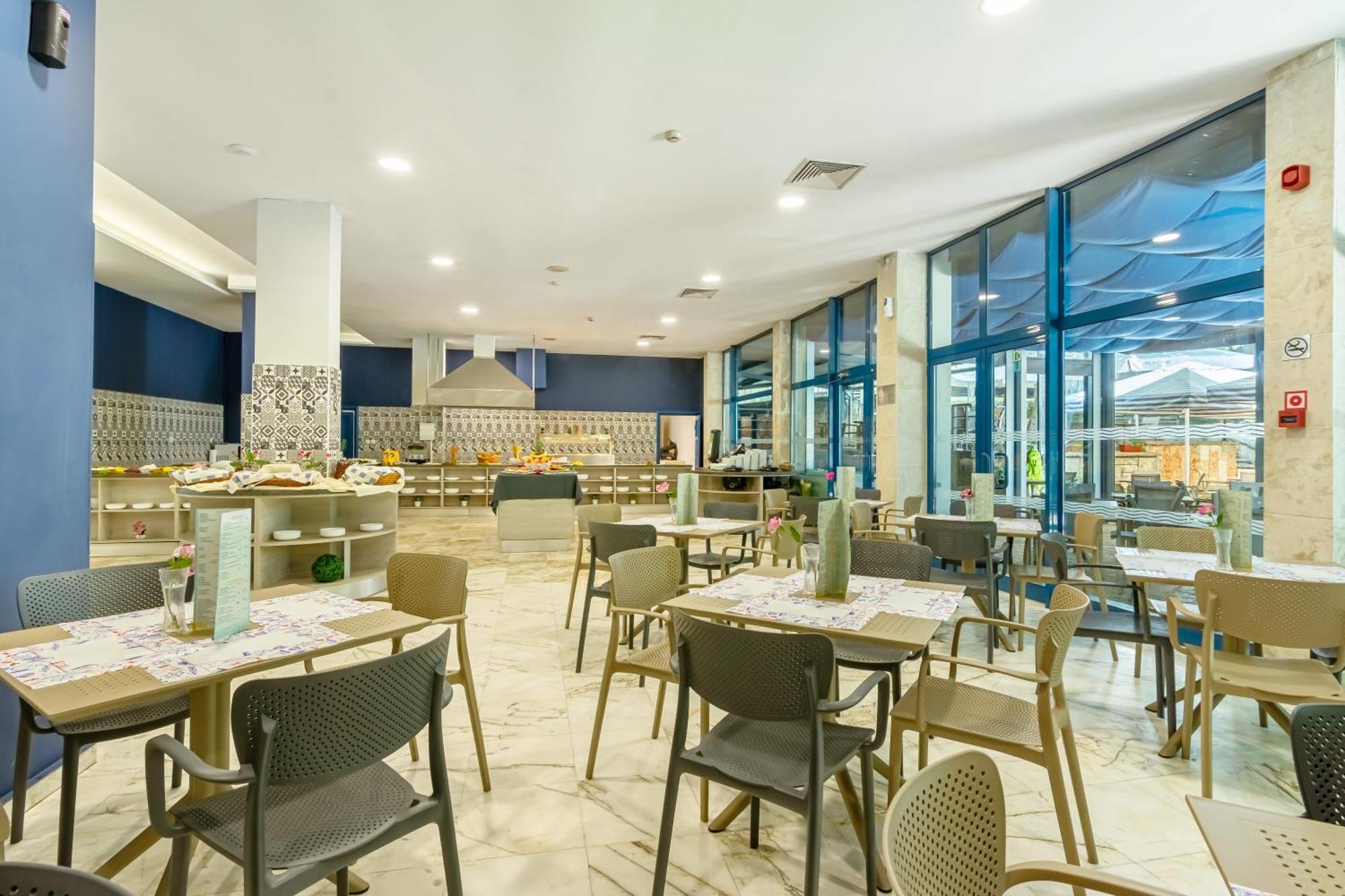 Bsa Holiday Park Hotel Golden Sands Exterior photo